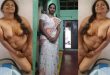 Tamil Aunty Nude Showing in the Bathroom